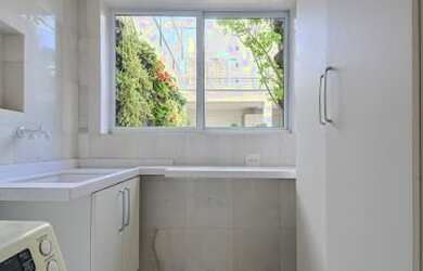 Imagem 5: Casa para aluguel e venda tem 380 metros com 4 quartos em Perdizes - São...