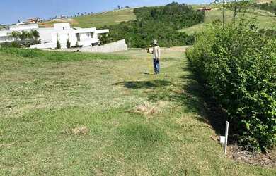 Imagem: O terreno possui 1.050m² de Área e está localizado em Loteamento