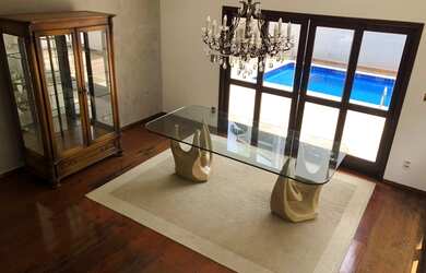 Imagem: A casa em condomínio possui 3 Dormitórios, 4 Banheiros, 4