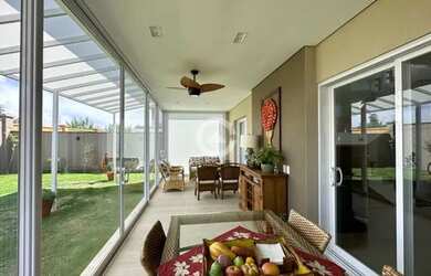 Imagem 6: Casa de condomínio para venda possui 230m² com 3 quartos no ALPHAVILLE...