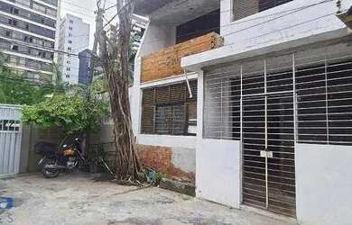 Imagem: A casa possui 3 Dormitórios, 2 Banheiros, 1 Vaga na garagem