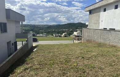 Imagem: O terreno possui 300m² de Área e está localizado em Jardins