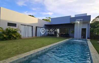 Imagem: A casa em condomínio possui 3 Dormitórios, 3 Banheiros, 270m²