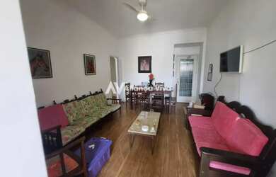 Imagem: O apartamento possui 2 Dormitórios, 2 Banheiros e 72m² de