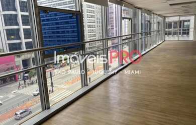Imagem 5: Conjunto de 330m² em prédio retrofitado na Paulista