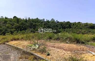 Imagem: O terreno possui 240m² de Área e está localizado em Jardim