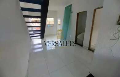 Imagem: A casa possui 3 Dormitórios, 1 Banheiro, 1 Vaga na garagem