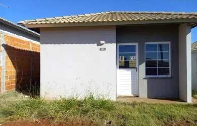 Imagem: A casa possui 2 Dormitórios, 1 Banheiro, 160m² de Área e