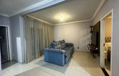 Imagem: A casa possui 2 Dormitórios, 2 Banheiros, 97m² de Área e