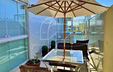 Imagem: O apartamento possui 3 Dormitórios, 2 Banheiros, 2 Vagas na