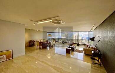 Imagem: O apartamento possui 4 Dormitórios, 5 Banheiros, 3 Vagas na