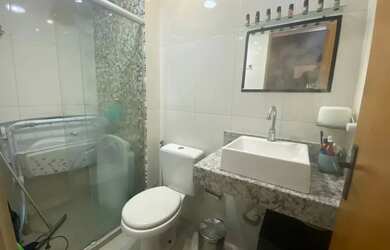 Imagem: O apartamento possui 2 Dormitórios, 2 Banheiros, 1 Vaga na