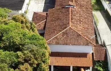 Imagem: O terreno possui 3.300m² de Área e está localizado em Freguesia