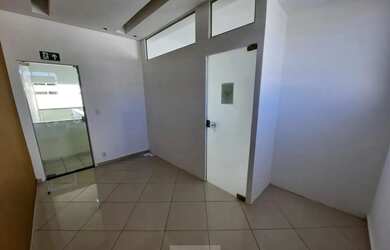 Imagem: O depósito possui 10m² de Área e está localizado em Centro