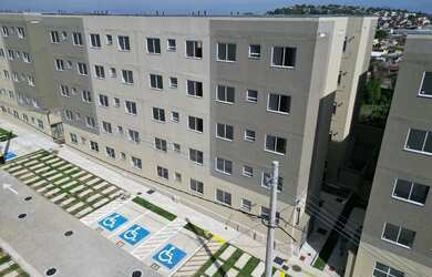 Imagem: O apartamento possui 2 Dormitórios, 1 Banheiro, 1 Vaga na garagem