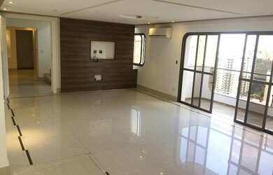 Imagem: O apartamento possui 4 Dormitórios, 5 Banheiros, 3 Vagas na