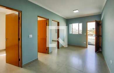 Imagem: A casa possui 2 Dormitórios, 1 Banheiro, 1 Vaga na garagem