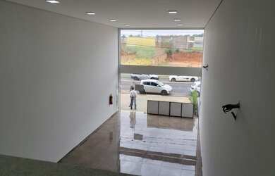 Imagem 10: 2 Salões com 300 metros quadrados