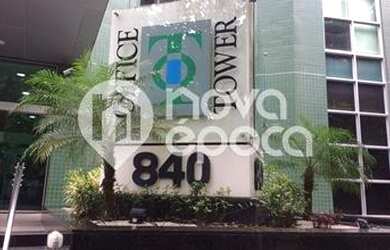 Imagem: O depósito possui 1 Vaga na garagem, 29m² de Área e está