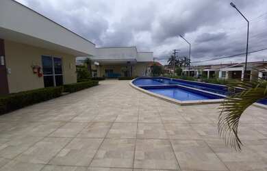 Imagem: A casa em condomínio possui 3 Dormitórios, 2 Banheiros, 3