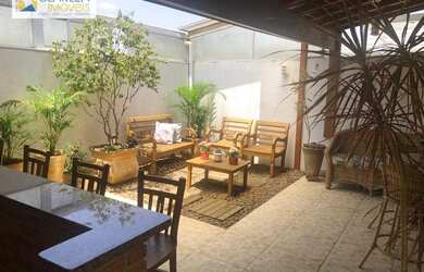 Imagem 1: Casa 03 Dormts, 02 Vaga Garagem, à venda por R$ 698.000 - Granja Viana