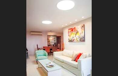 Imagem: O apartamento possui 3 Dormitórios, 3 Banheiros, 3 Vagas na