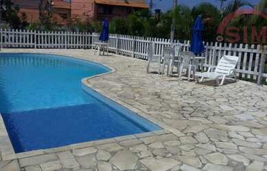 Imagem: A casa em condomínio possui 2 Dormitórios, 2 Banheiros, 1