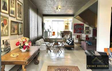 Imagem: A casa em condomínio possui 4 Dormitórios, 5 Banheiros, 4