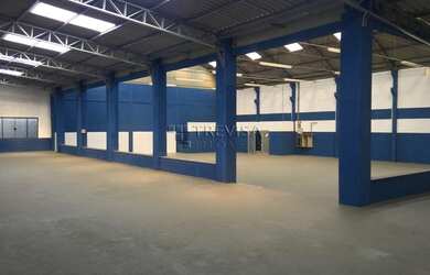 Imagem: O depósito possui 1.600m² de Área e está localizado em