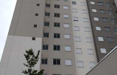 Imagem: O apartamento possui 1 Dormitório, 1 Banheiro, 1 Vaga na garagem