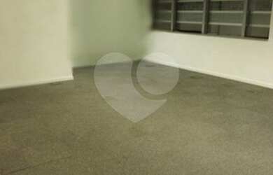 Imagem: O depósito possui 848m² de Área e está localizado em Jardim