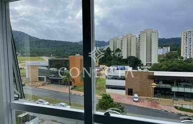 Imagem: O depósito possui 1 Vaga na garagem, 30m² de Área e está