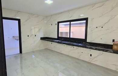 Imagem 4: Belíssima casa no Portal do Sol Green -4 suítes plenas -Valor R$ 2.050.000,00