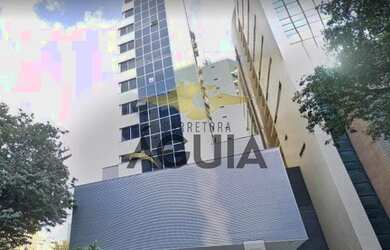 Imagem: O depósito possui 2 Vagas na garagem e 192m² de Área e está