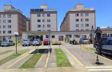 Imagem: O apartamento possui 3 Dormitórios, 1 Banheiro, 1 Vaga na garagem