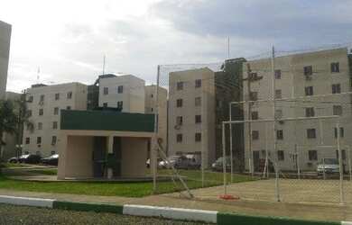 Imagem: O apartamento possui 2 Dormitórios, 1 Banheiro, 1 Vaga na garagem