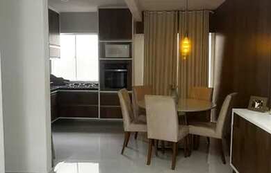 Imagem: A casa em condomínio possui 2 Dormitórios, 2 Banheiros, 3