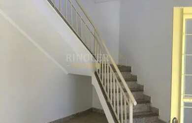 Imagem: A casa possui 3 Dormitórios, 4 Banheiros e 178m² de Área