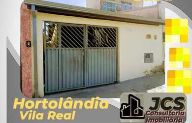 Imagem: A casa possui 3 Dormitórios, 1 Banheiro, 2 Vagas na garagem