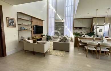 Imagem 2: Casa de condomínio para venda possui 230m² com 3 quartos no ALPHAVILLE...