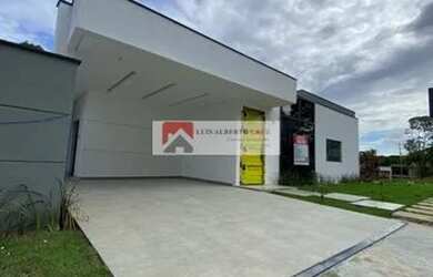 Imagem: A casa em condomínio possui 3 Dormitórios, 3 Banheiros, 2