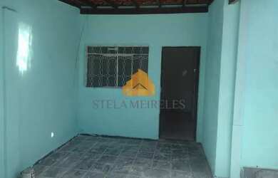 Imagem: A casa possui 2 Dormitórios, 1 Banheiro, 1 Vaga na garagem