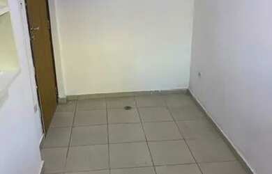 Imagem: O depósito possui 2 Vagas na garagem, 10m² de Área e está