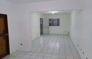 Imagem: A casa possui 2 Dormitórios, 2 Banheiros, 80m² de Área e