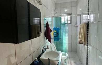 Imagem: O depósito possui 3 Vagas na garagem e 103m² de Área e está