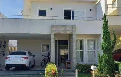 Imagem: A casa em condomínio possui 4 Dormitórios, 3 Banheiros, 4