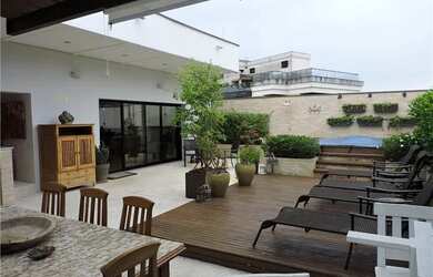 Imagem: O apartamento na cobertura possui 4 Dormitórios, 5 Banheiros