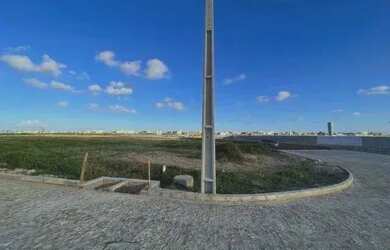 Imagem: O terreno possui 281m² de Área e está localizado em Centro