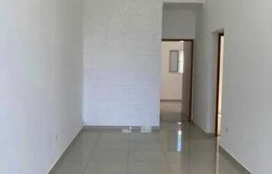 Imagem: A casa possui 3 Dormitórios, 1 Banheiro, 1 Vaga na garagem