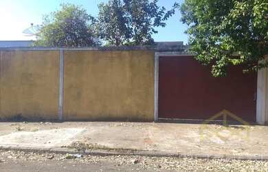 Imagem: O terreno possui 250m² de Área e está localizado em Parque